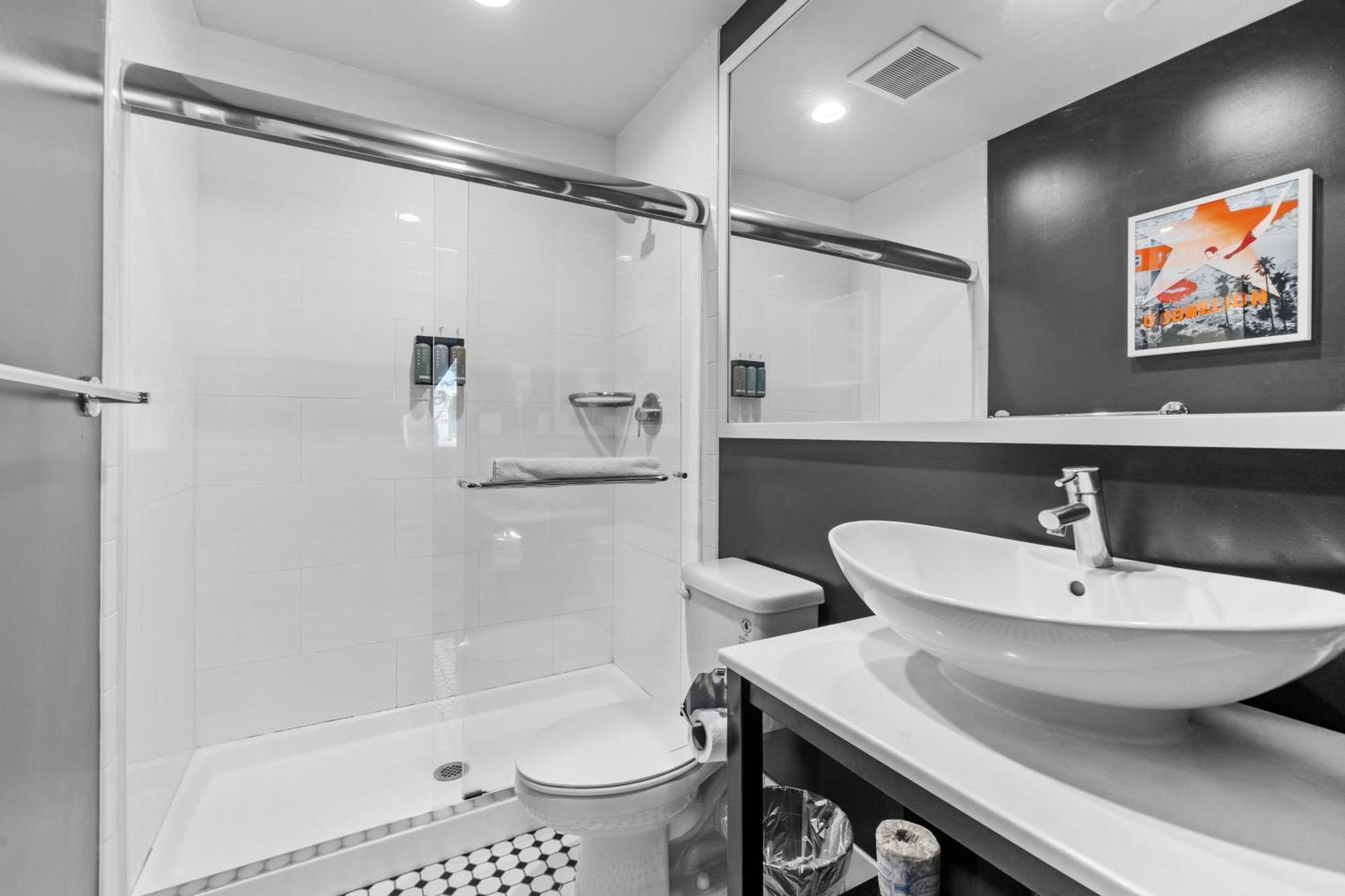 Hollywood Le Bon Hotel Лос-Анджелес Экстерьер фото